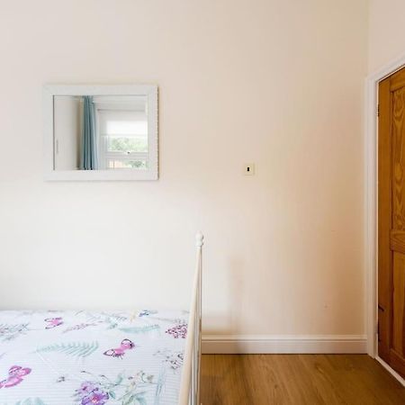 Bikki Apartments - 2 Bedroom Harrow Esterno foto